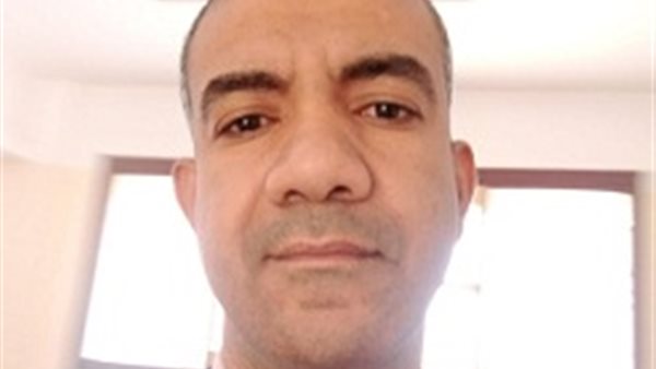 الناشط التعليمى عصام