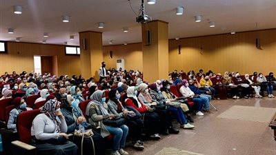 التطورات العالمية الجارية وانعكاساتها الإقليمية ندوة تثقيفية بألسن عين شمس 