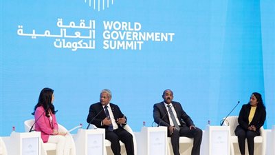 قادة دول يدعون للاستثمار بالطاقة النظيفة ودعم العالم النامي للتغلب على التغيرات المناخية 