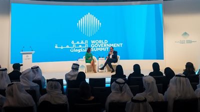 في جلسات حول 