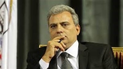 جابر نصار يحذر .. تناول هذا  النوع من الشكولاته يعرضك للفصل من وظيفتك