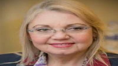 طلاب الجامعة اليابانية يصنعون سيارة كهربائية تعمل بالطاقة الشمسية 