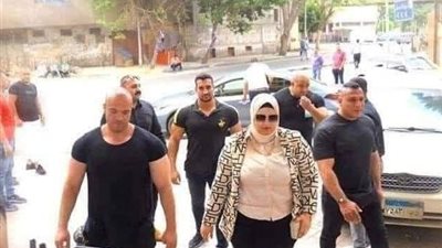 عاجل.. الداخلية تلقي القبض على معلمة قامت بتقديم دروس خصوصية تحت حراسة عدد من الـ 