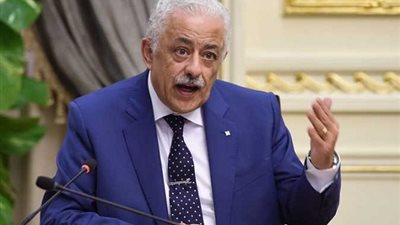 طارق شوقي يصدر قرارا عاجلا بشأن المعلمين 