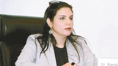 أكاديمية  عربية  تدق ناقوس الخطر بشأن  هيمنة رجال الأعمال على الفضائيات. .  وتطالب بتطوير الإعلام  العربي