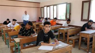 عاجل .. التعليم تصدر قرارات صارمة ضد هؤلاء الطلاب