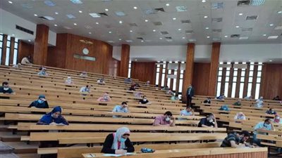 التعليم تعلن عن منح مقدمة من الوكالة الأمريكية لطلاب الثانوية العامة