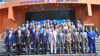 وزير التعليم العالي يستعرض تقريرًا حول اجتماع المجلس الأعلى لشئون التعليم والطلاب