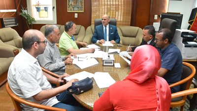 رئيس جامعة الأقصر يترأس مجلس شئون الدراسات العليا