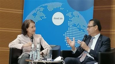 وزيرة التجارة: تشكيل مجلس الأعمال  