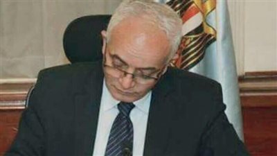 عاجل.. رضا حجازي يعلن عن أخبار سارة للعاملين بالتربية والتعليم 