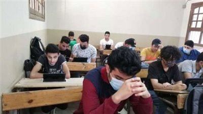 عاجل.. تداول اسئلة امتحان الديناميكا على جروبات الغش