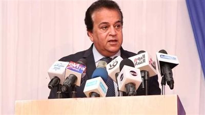 عبد الغفار: مصر قامت بتخصيص 30 فدانًا إضافية للجامعة الأهلية الفرنسية 