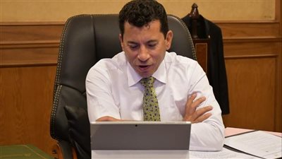 وزير الشباب والرياضة يفتتح المهرجان الرياضى الأول للسفارات