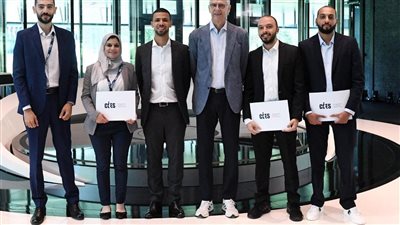 خريجو الجامعة الالمانية ضمن الفريق الفائزة بافضل مشروع رياضى للفيفا