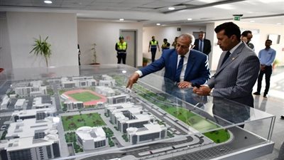 وزير الشباب والرياضة يتفقد مبني الأكاديمية العربية بالعلمين الجديدة