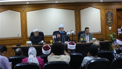 عاجل| وكيل الأزهر يعلن أسماء العشرة الأوائل على الشعبة الإسلامية بالثانوية الأزهرية