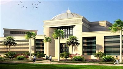 وزير التعليم العالي يستعرض تقريرًا حول بدء الدراسة بجامعة المنصورة الأهلية