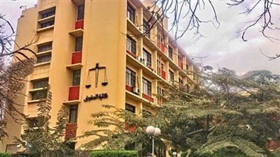 تعرف على موعد امتحان وشروط القبول بحقوق عين شمس (الشعبة فرنسية)