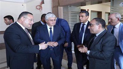 وزير التعليم العالي ورئيس جامعة الإسكندرية يتفقدان جامعة الإسكندرية الأهلية