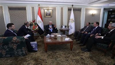 وزير التعليم العالي يبحث دعم علاقات التعاون العلمي والبحثي مع بيلاروسيا