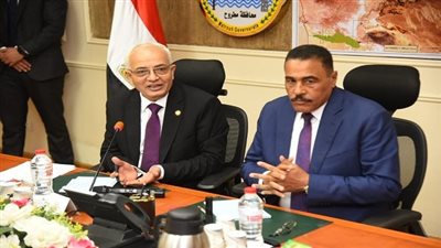 رضا حجازي يلتقي بقيادات تعليم مطروح لمناقشة استعدادات العام الدراسي الجديد