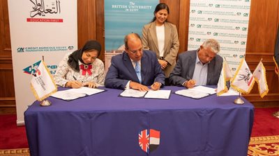  رئيس الجامعة البريطانية يوقع بروتوكول تعاون ثلاثي مشترك 