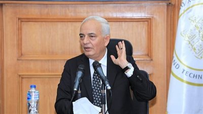 التعليم: مكافحة الدروس الخصوصية وتسجيل غياب الطلاب إلكترونيًا