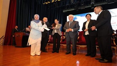 وزير التعليم العالي يشهد حفل تخريج دفعة من المعهد العالي للهندسة بأكاديمة الشروق