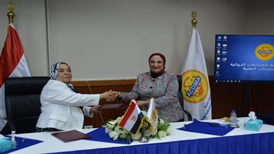 وزير التعليم العالى يستعرض تقريرًا حول بروتوكول التعاون بين 