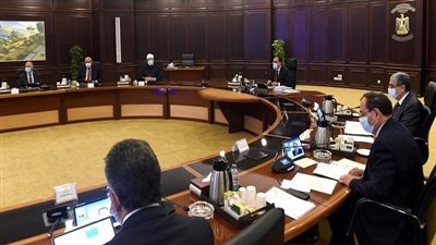 الوزراء ترد على أنباء طرح سلع معارض 