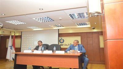 تنظيم ورشة عمل حول تأثير التغيرات المناخية علي الموارد الأرضية وإنتاج الغذاء