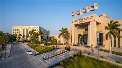 المصروفات الدراسية لجامعة مصر للعلوم والتكنولوجيا.. 155 ألف جنيه للطب.. والهندسة 70 ألفا 