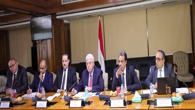 استكمال المرحلة الثانية من الاختبارات الإلكترونية والاهتمام بملف الجامعات التكنولوجية 