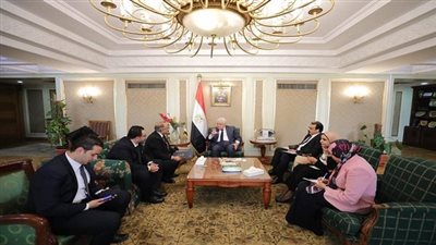 وزير التعليم العالى يلتقى رئيس الهيئة المصرية بشأن التدريب الإلزامى للأطباء