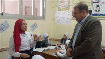 تعليم الدقهلية: وكيل مديرية الدقهلية يتابع انتظام سير العملية التعليمية بمدارس منية النصر التعليمية