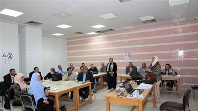 تدريب موجهى المواد بالمرحلة الثانوية على أساليب وفنيات صياغة الأسئلة