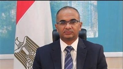 نائب وزير الإسكان يشهد اختتام فعاليات تدريب طلاب هندسة عين شمس