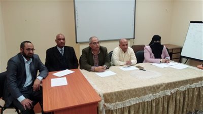 وكيل تعليم مطروح يترأس لجنة المقابلات الشخصية الخاصة بتأهيل شباب المعلمين لمناصب القيادة