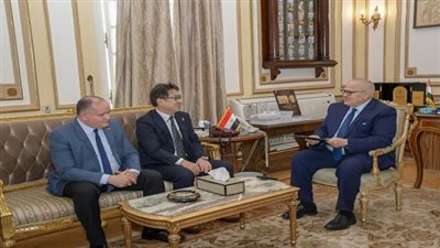 د. الخشت يستقبل وفد جامعة هيروشيما اليابانية لتعزيز التعاون البحثي والأكاديمي المشترك 