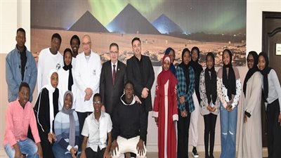 اجتماع رئيس جامعة الدلتا بالطلاب النيجيريين