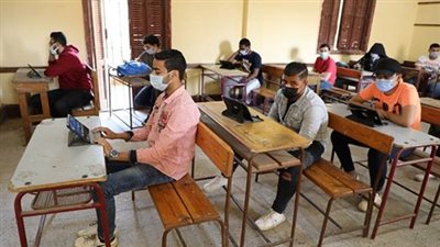 تداول امتحان الكيمياء لأولى ثانوي على جروبات الغش