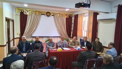 “وكيل تعليم الدقهلية” يعقد اجتماعا مع مديرى الإدارات لمناقشة استعدادات امتحانات الشهادة الإعدادية