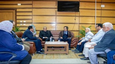 نائب رئيس جامعة طنطا للتعليم والطلاب يتفقد كنترولات الكليات ويطمئن على دقة اعمال التصحيح الالكتروني