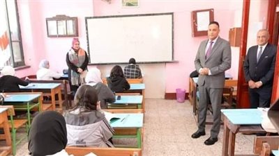 استبعاد رئيسي لجان ومراقب والتحقيق مع 4 طلاب بالإعدادية في الدقهلية