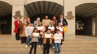 تعليم بني سويف يكرم الطلاب الفائزين في مسابقة الفنون المسرحية