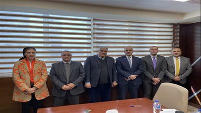 جامعة برج العرب التكنولوجية تبحث سبل توقيع بروتكول تعاون مع الأكاديمية العربية للعلوم والتكنولوجيا والنقل البحري