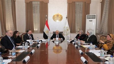 وزير التربية والتعليم يبحث مع وفد مشروع 