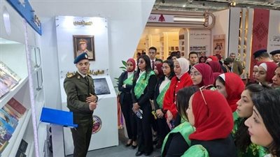 برعاية د.الخشت: طلاب جامعة القاهرة في زيارة لمعرض القاهرة الدولي للكتاب