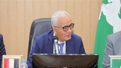 عاجل| قرار هام من وزير التعليم بشأن امتحانات الثانوية العامة